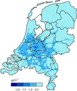 Figuur 2.6  Verandering in NO x -concentratie door toepassing van de nieuwe voertuigspecifieke intensiteitsverdeling van  wegverkeer.