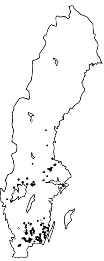 Figur 1. Hårklomossans (Dichelyma capillaceum) utbredning i Sverige. Fyllda ringar markerar  aktuella förekomster