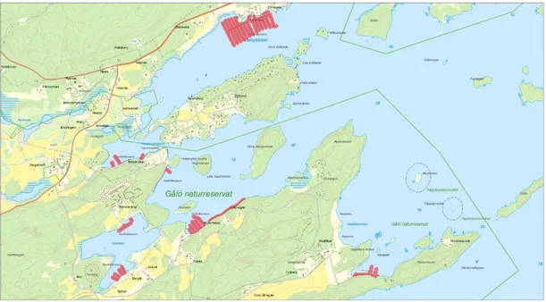 Figur 4. Exempel på småbåtshamnar, Gålö. Bryggkomplex med area &gt; 0,25 ha tecknade i rött.