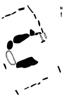 Fig. 4. Plan drawing of the Megalith at Ansarve. The dark stones are the boulders making up the structure today; the dark stones on the edges  out-line the pavement surrounding the megalith  sto-nes