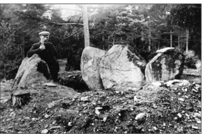 Fig. 6. Threshold stones found during the 1984 ex- ex-cavation (photo Paul Wallin).