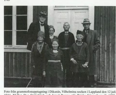 Foto från grammofonupptagning i Dikanäs, Vilhelmina socken i Lappland den 12 juli  1944