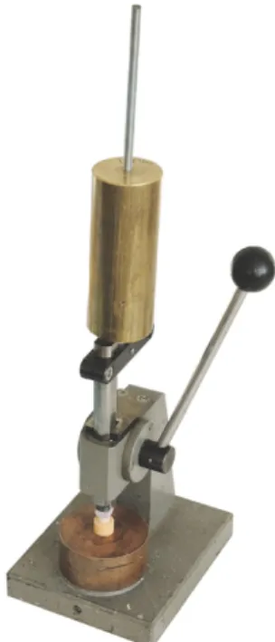 Figur 7. Normkrona un- un-der 1,5 kg press i  special-tillverkat verktyg. 