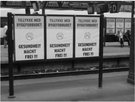Figur 3. Affischer på Köpenhamns centralstation. Foto: Per Eliasson. 