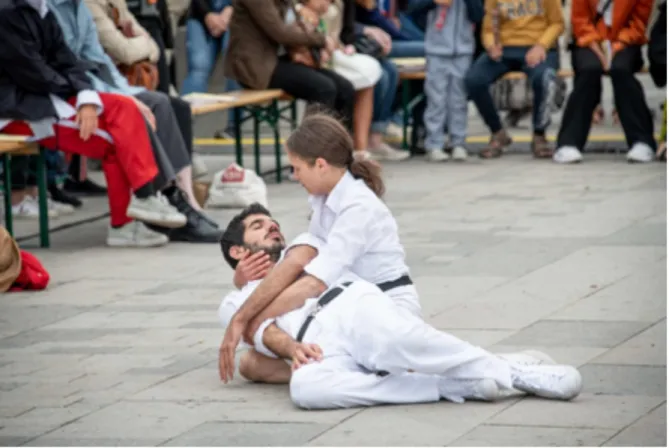 FIG.  5:  Public  Movement,  Emergency  Routine,  Stockholm  (2019).  Performance  during  Choreographies  of  the  Social,  Stockholm, 2019