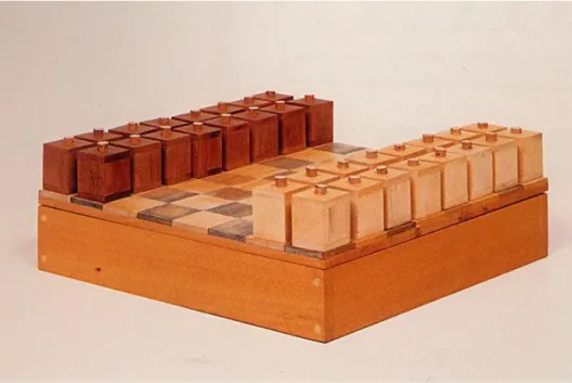 Figure 6: One iteration of Takako Saito’s Spice Chess (1977). 
