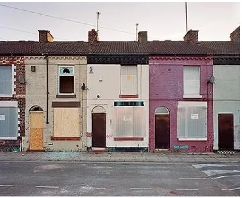 Figure 3  ​Housing in Anfield, Photo by Thomas Ball (2013) 