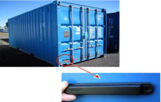 Figure 4.2 RFID tag attached on container (Leghorn seals, 2012). 