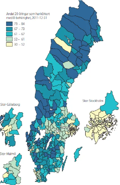 Figur 14. Andel (%) 20–29-åringar med körkort behörighet B efter kön och utbildningsbakgrund i  Sveriges kommuner, 31 december 2011 (Karlsson, 2012)