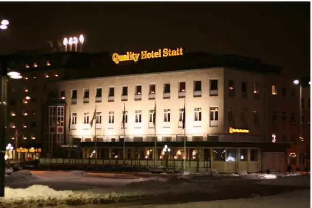 Figur 3: Quality Hotel Statt före branden. Foto: Anders Kjaersgaard (Hultman &amp; Gustavsson 2009) 
