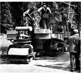 Fig.  3.  Tank  distributor.