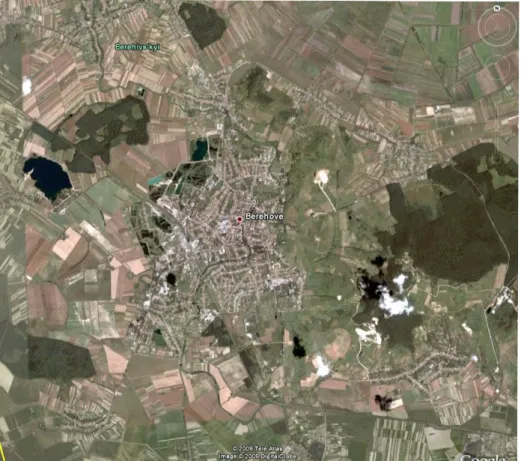 2. ábra. Beregszász és környezetének műholdképe (Forrás: http://www.earth.google.com)
