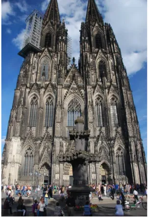 26. ábra A Kölni Dóm impozáns mérete jelzi a város kereskedelmi jelentőségét a  középkorban 