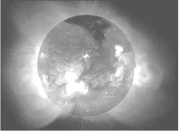 2.6  ábra.    A  Yohkoh  űrteleszkóp  Röntgen  felvétele  a  Nap  koronájáról  1992. 