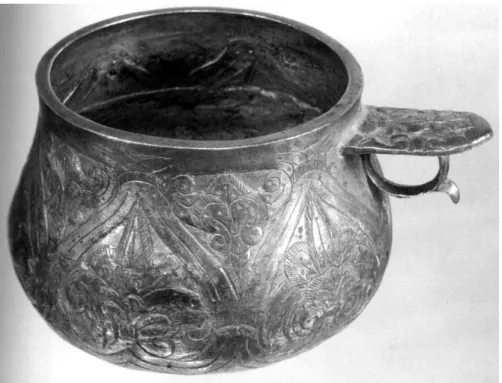2. kép: Aranyozott ezüst csésze a zempléni sírból