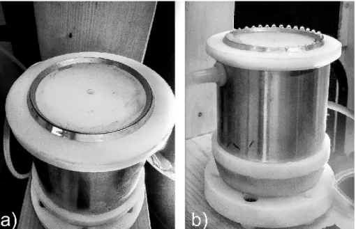 Figure 4. The spinneret mounted to a wooden stand, a) the sharp edges and the annular orifice,  b) Taylor-cone formation at 0 rpm 
