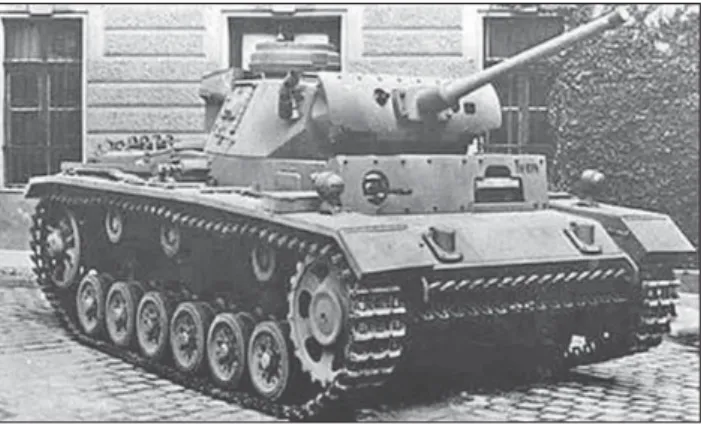 7. ábra. A Magyar Honvédségnek átadott 1H 874 rendszámú,  M változatú páncélos a Haditechnikai Intézet udvarán