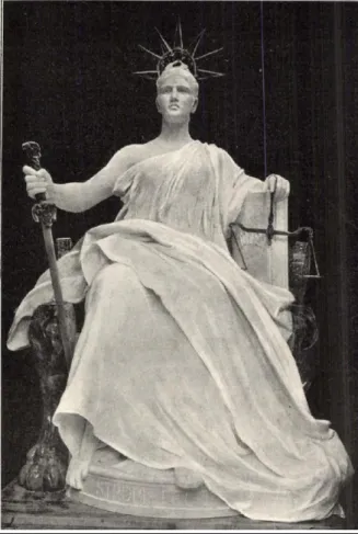 6. kép: A képen látható Iustitia szobor fogadta az  Igazságügyi  Palotába  érkezőket  1896-tól  /Stróbl  Alajos  szobra,  Vasárnapi  Újság  XLIII