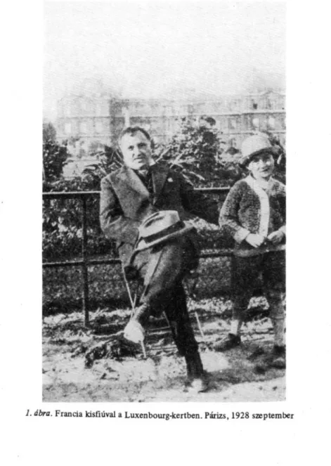 1. ábra. Francia kisfiúval a Luxenbourg-kertben. Párizs, 1928 szeptember 