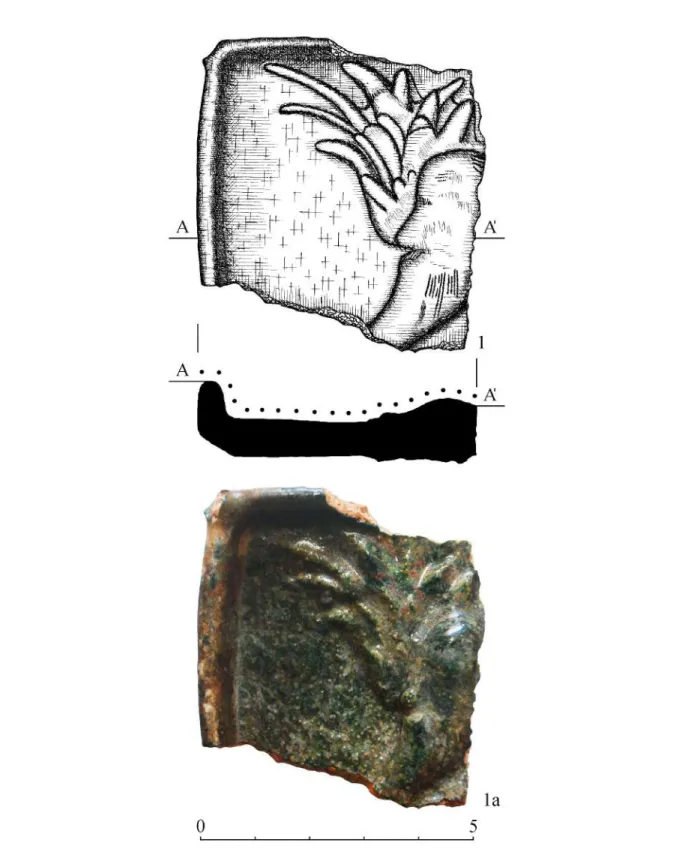10. kép Királyháza. A Perényi család címerével díszített kályhacsempe (III ásatási szelvény, I réteg).