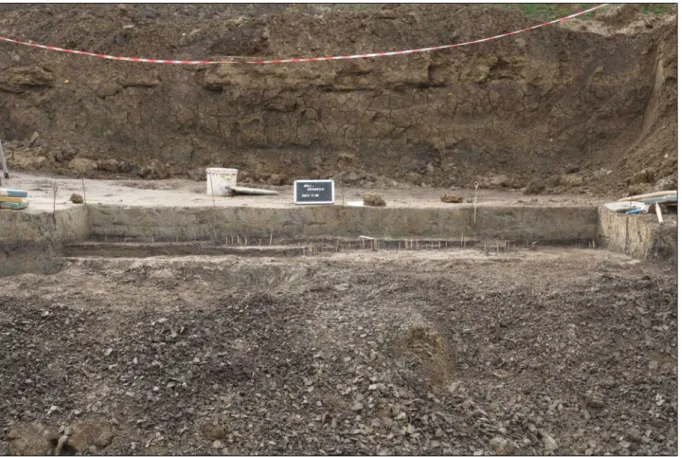 Fig. 5.  View of the trench during excavation, showing the stratigraphic position of the archaeological level.