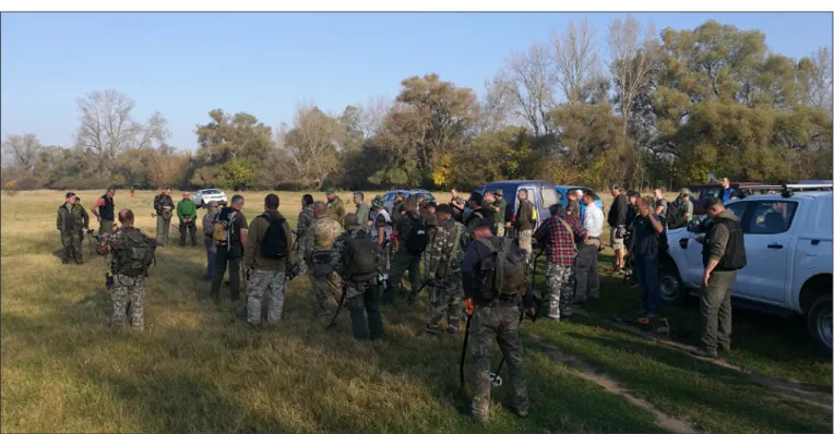 Fig. 3. Briefing before the survey (photo by T. Á. Rácz)