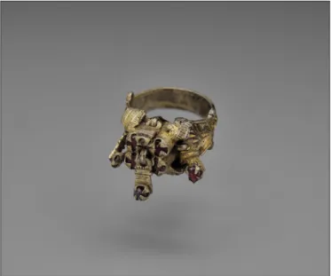 Fig. 6. Gilded cast silver ring inlaid with garnets, Grave 44  (photo by József Bicskei)