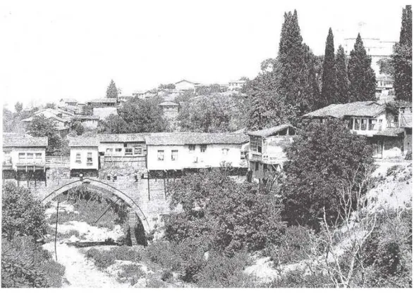 Şekil 4.20 Irgandı Köprüsü’nün fotoğrafı, Fotoğraf: Anonim, 1890’lı yıllar  (Dostoğlu, 2001, s.245)