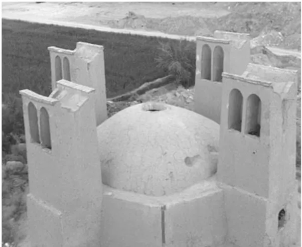 Şekil 2.51. Aub-Anbar’da Dowlat Abbad Garden’da Bulunan İki Yönlü Rüzgâr Kuleleri  (Bahadori 2014:65) 