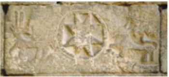 Şekil 8. Yıldız motifi. (Değertekin, 2003) Gamalı  Haç  Motifi  (Çarkı  Felek):Surların  üzerinde hıristiyanlık dönemine ait, uluslararası  adı svastikaolan, gamalı haç,(çarkı felek) motifi  bulunmaktadır