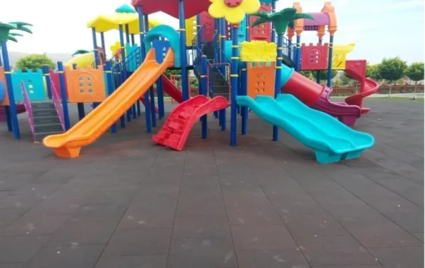 Şekil 18. Park İçerisindeki Çocuk Oyun Alanı (E. Kaya, 2015). 