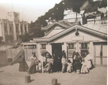 Şekil 2.53: 1910 yılında Mesarburnu Vapur İskelesi, Sarıyer Merkez Mahalle'nin iskelesi  (Genim, 2006: 793; Anonim, 1910)