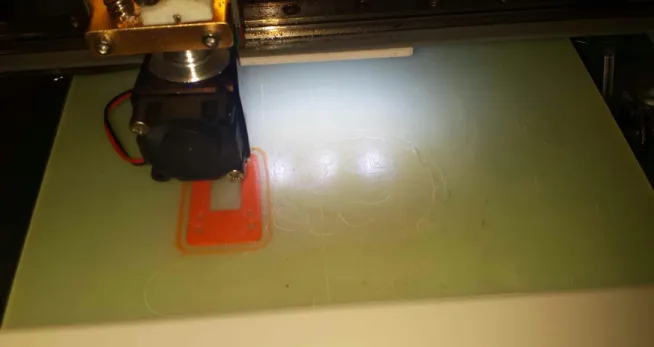 Şekil 2.9.  Motor Tutucunun 3D Printerda Baskısı 