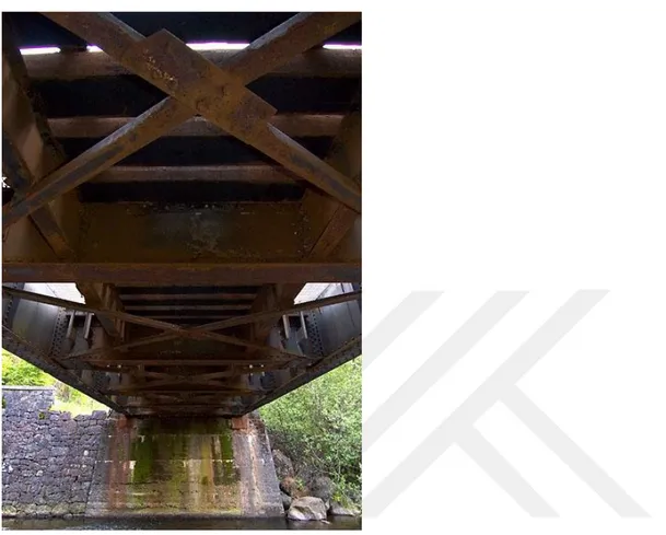 ġekil 2.10. Çelik köprü tabliyeleri (Milli Eğitim Bakanlığı, 2013) 