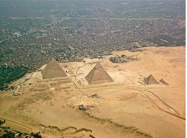 Şekil 2.6. Gize Piramitleri, Gize, Mısır   