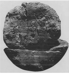 Şekil 12: Ur’dan Enheduanna kursu, yak. M.Ö. 2300. Bağdat, Irak Müzesi. 