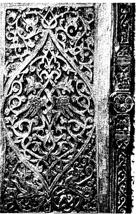 Fig. 14- Cııphoard-wing deeorat"d with coek and dragon figııres at Akşehir