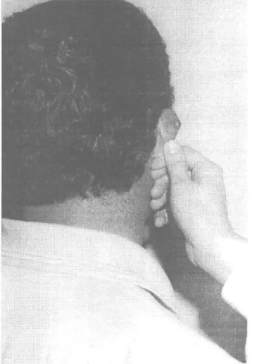Şekil 1. Sağ kulak kepçesindeki KS'na ait nodüler lezyon görü  İtiyor. 