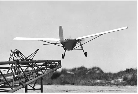 Figure 1.8     A Radioplane OQ-2 and its launcher [10] 