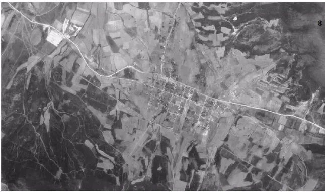 Şekil 3: 1970 Yılı Sultanbeyli Köyü’nün (Merkez) Hava Fotoğrafı  Kaynak: İstanbul Şehir Rehberi İnternet Sitesi 