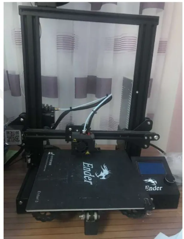 ġekil 2.3 Ender 3 marka tez aşamasında kullanılan 3D yazıcı 