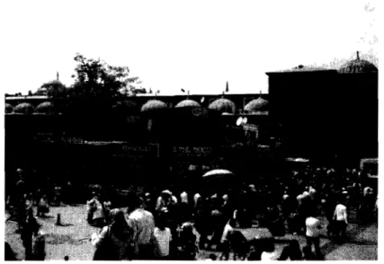 Figure 3: Outside the Spiee Bazaar (authors' photograph). 