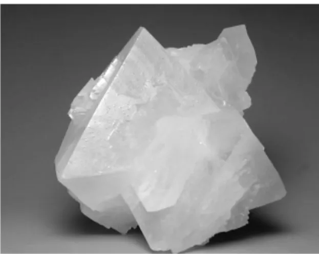 Foto 1. Boraks (Tinkal) kristalleri              Foto 2. Kernit (Razorit) minerali 