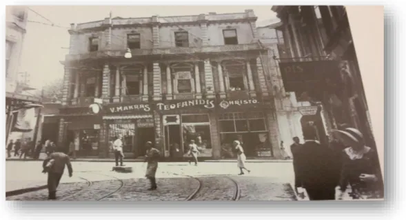 Şekil 3.5: Beyoğlu Meşrutiyet Caddesi, İstiklale bakan tarafı, 1930 