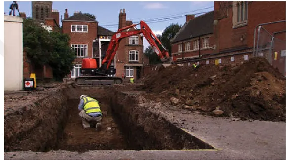 Figure 9.3: Excavation of the Skeleton of Richard III  (The Grey Friars Excavation  2013) 