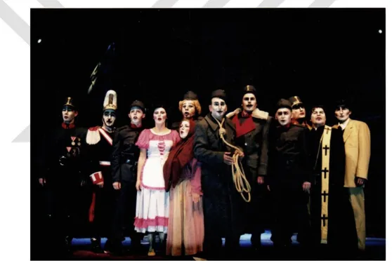 Şekil 3.9: Aslan Asker Şvayk, Antalya Devlet Tiyatrosu, 2002    