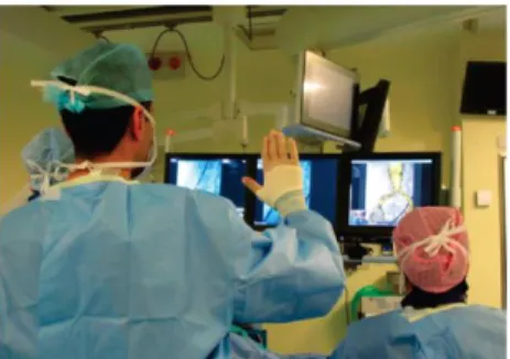 Figure 5.  Touchless gesturing in an operation room – an application of WMSNs [79] 