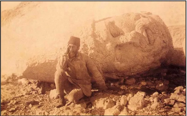 Fig. 5 Osman Hamdi Bey at the Nemrut excavation [Cezar, 1995] 