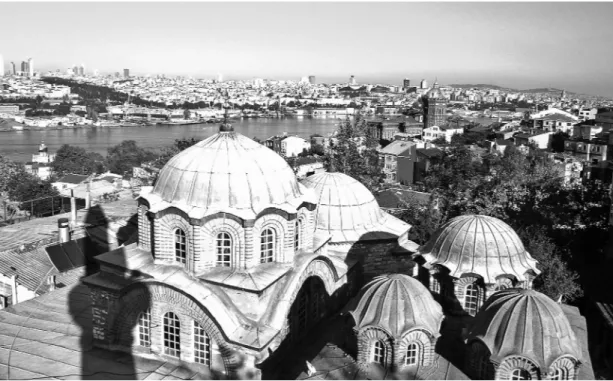 Fig. 1   The domes of the Fethiye Camii and the Golden Horn view from its minaret balcony   (Esmer 2012, 453).