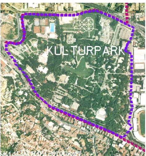 Şekil  6.2.2.  Bursa  Kültürpark  ve  Çevresi  Planlama  ve  Tasarım  Yarışması  öncesi  parka ait hava fotoğrafı (Anonim 2010b)